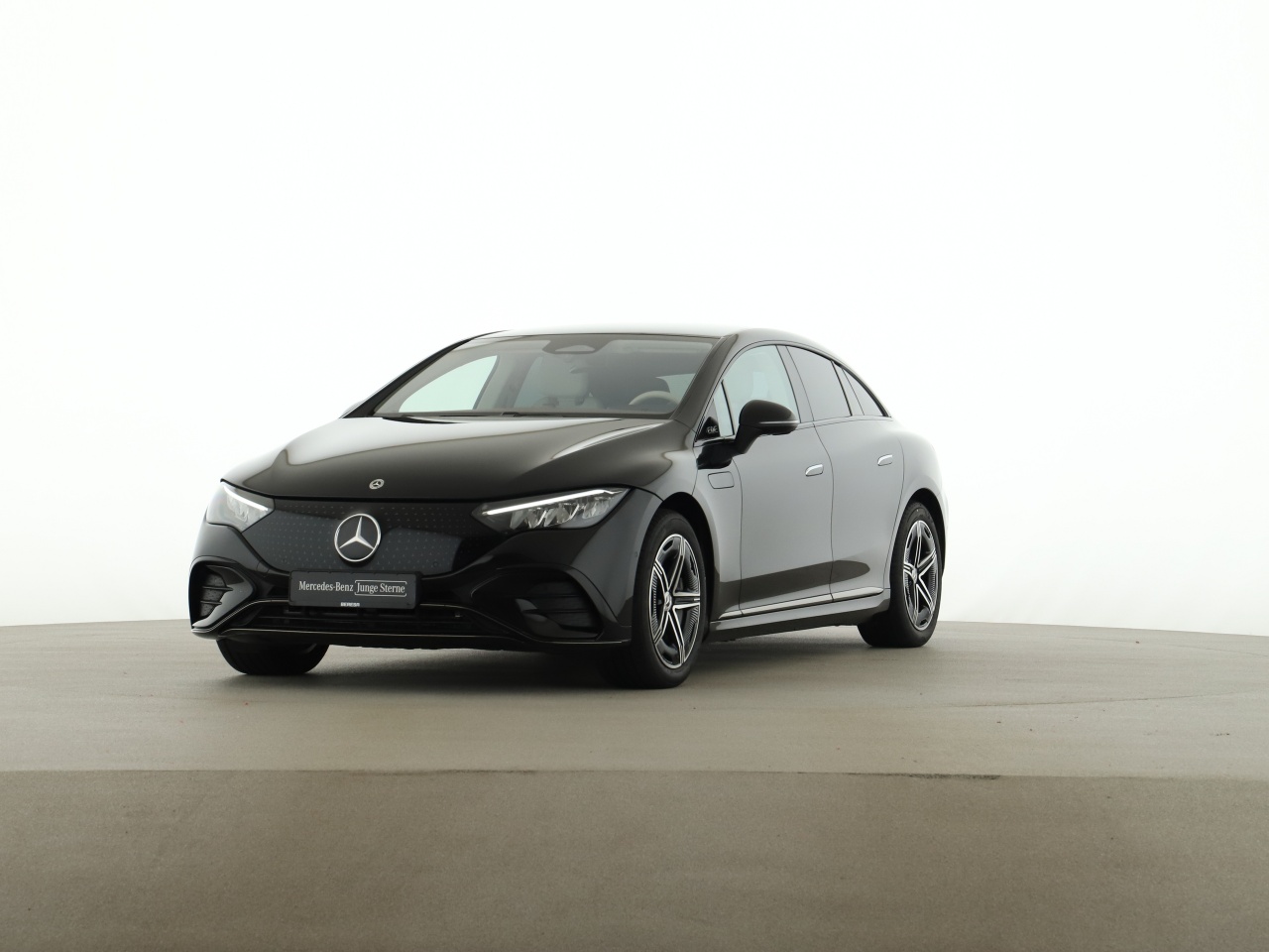 EQE 300 AMG Advanced+ 19 Night Distr.