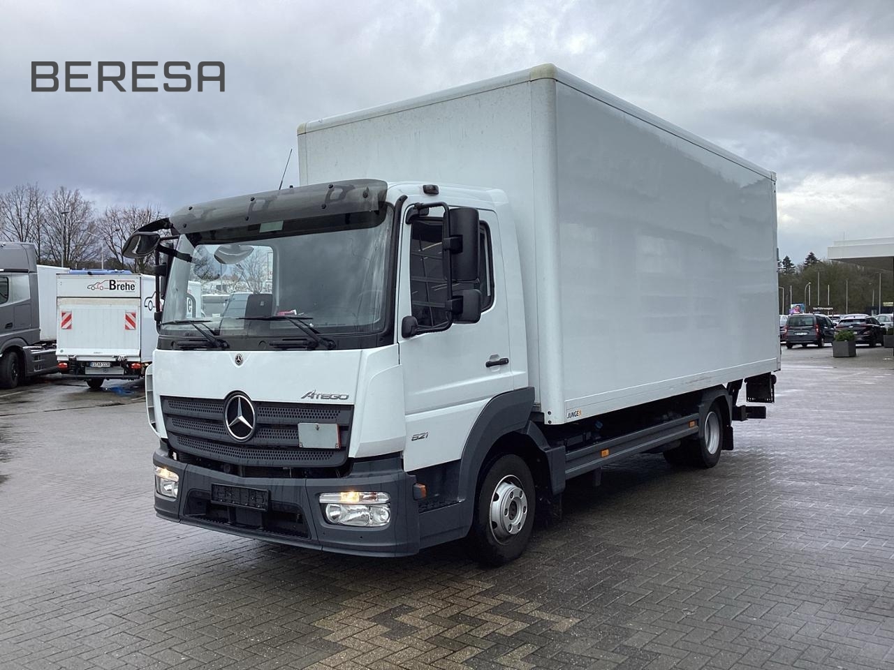 Atego 821 4x2 AUT AHK Spurhalte Airmatic