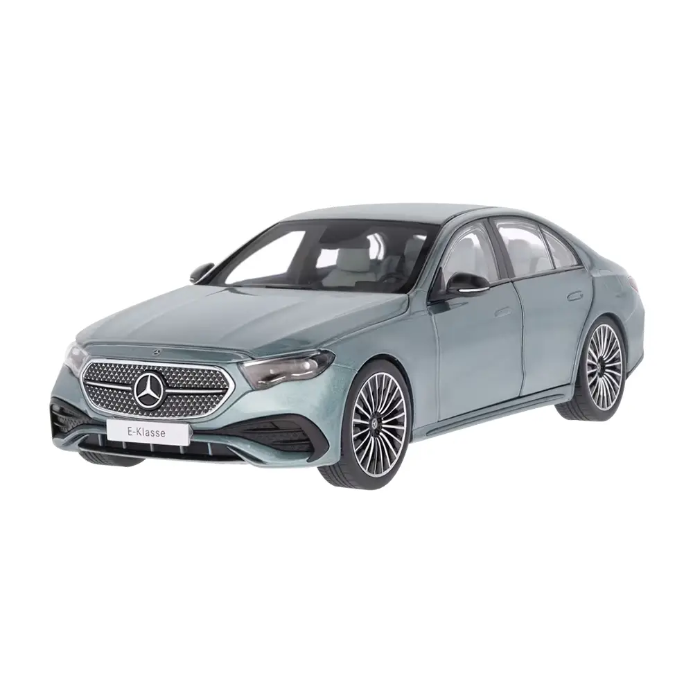 Mercedes-Benz E-Klasse W214 AMG Line Modellauto 1:18