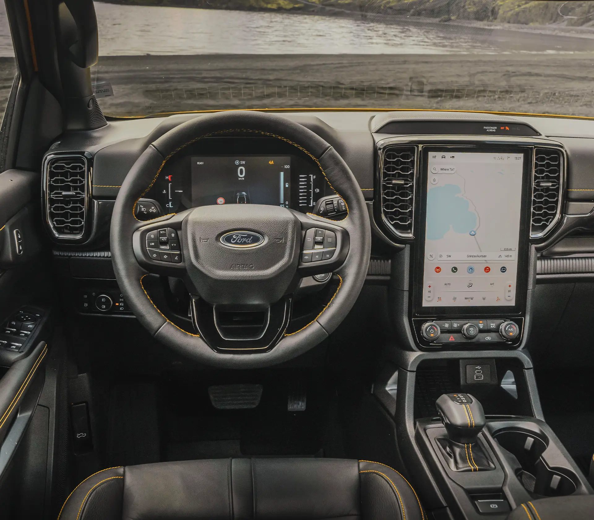 Ranger Wildtrak PHEV Cockpit