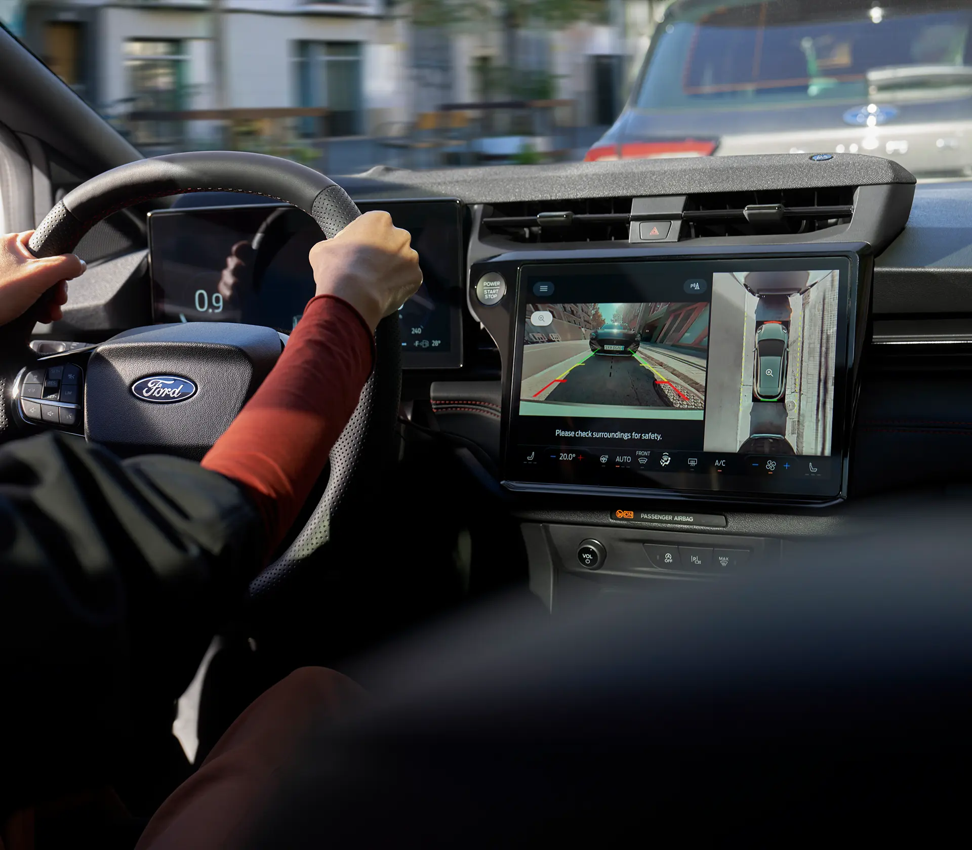 das Interieur vom Puma mit Parkassistent