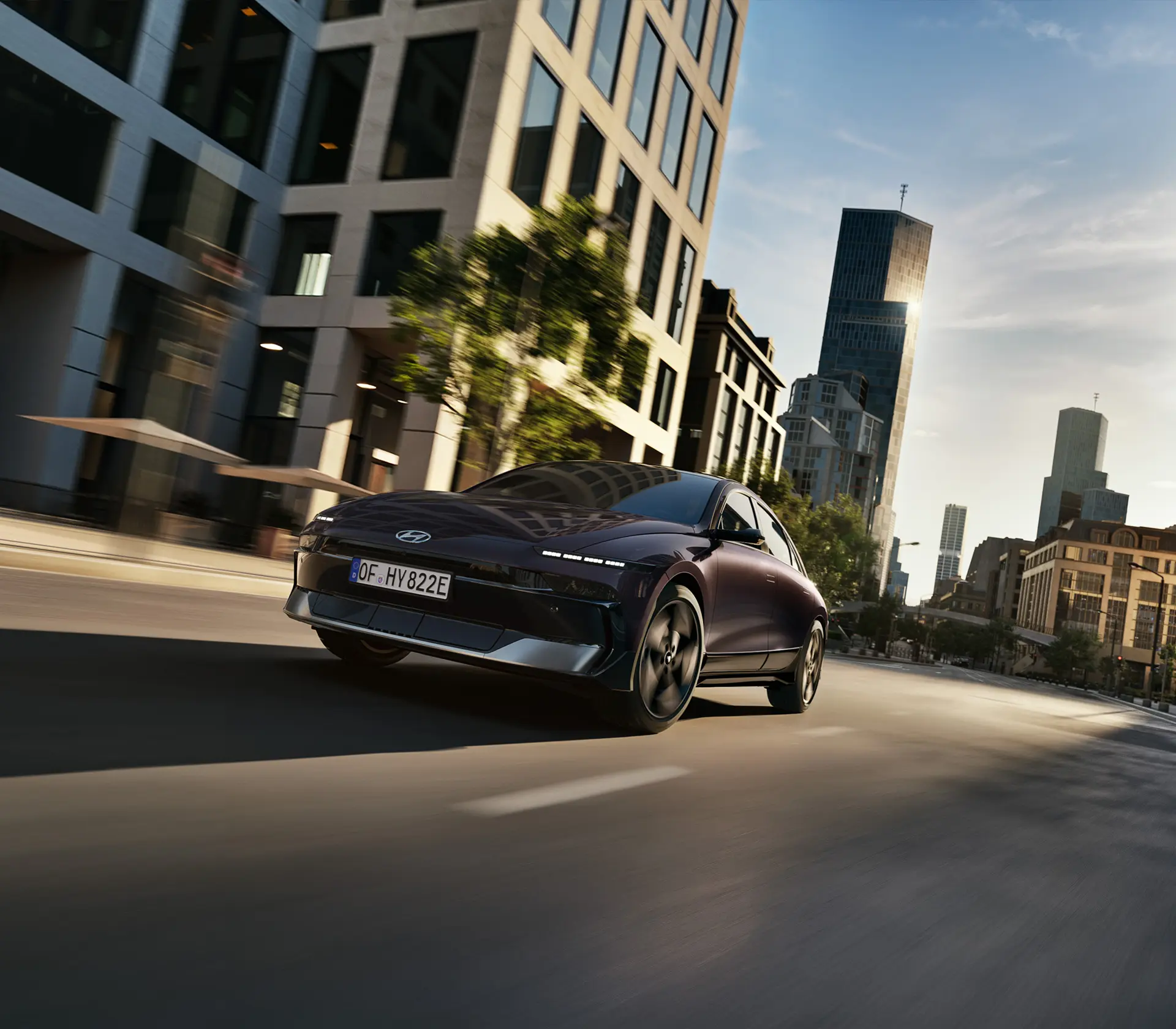 Der Hyundai IONIQ 6 Frontansicht bei der Fahrt