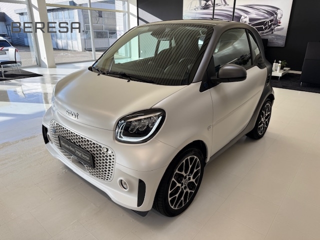 fortwo EQ prime Leder Carbon JBL white matt