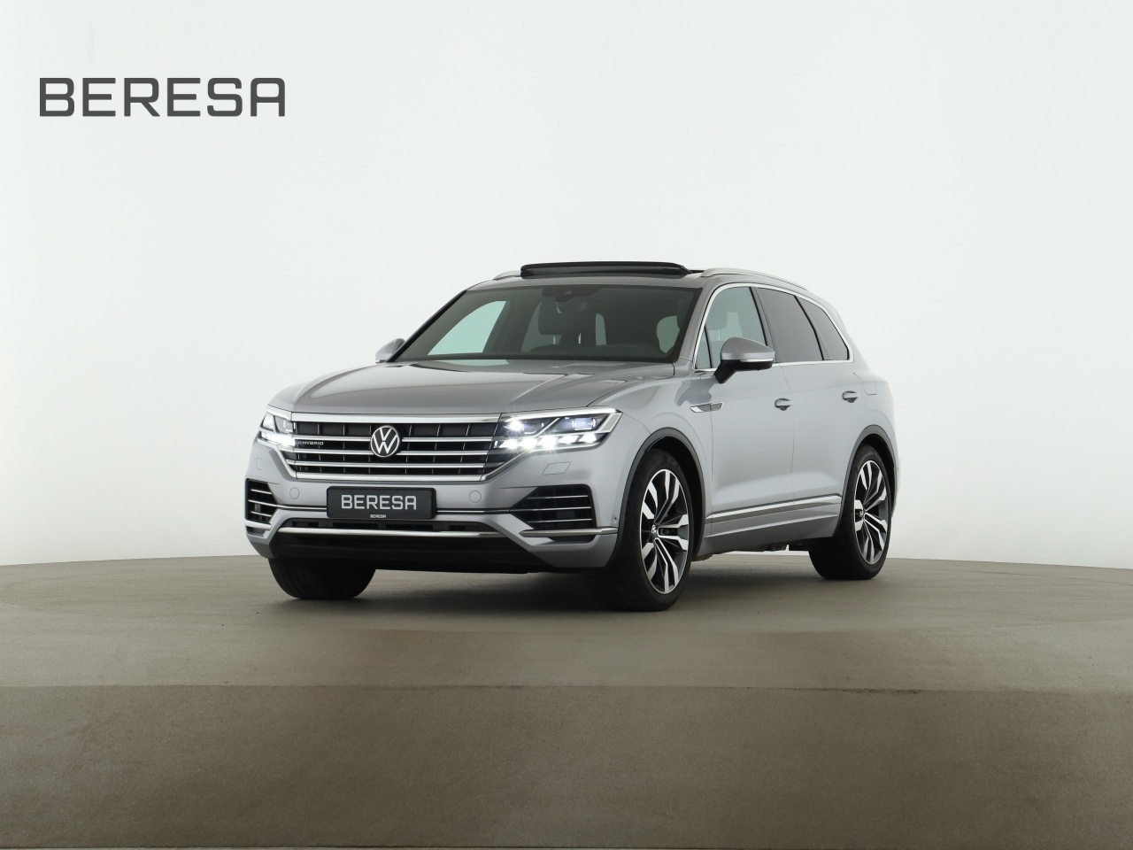 Touareg 3.0 TSI eHybrid Elegance Pano HUD AHK