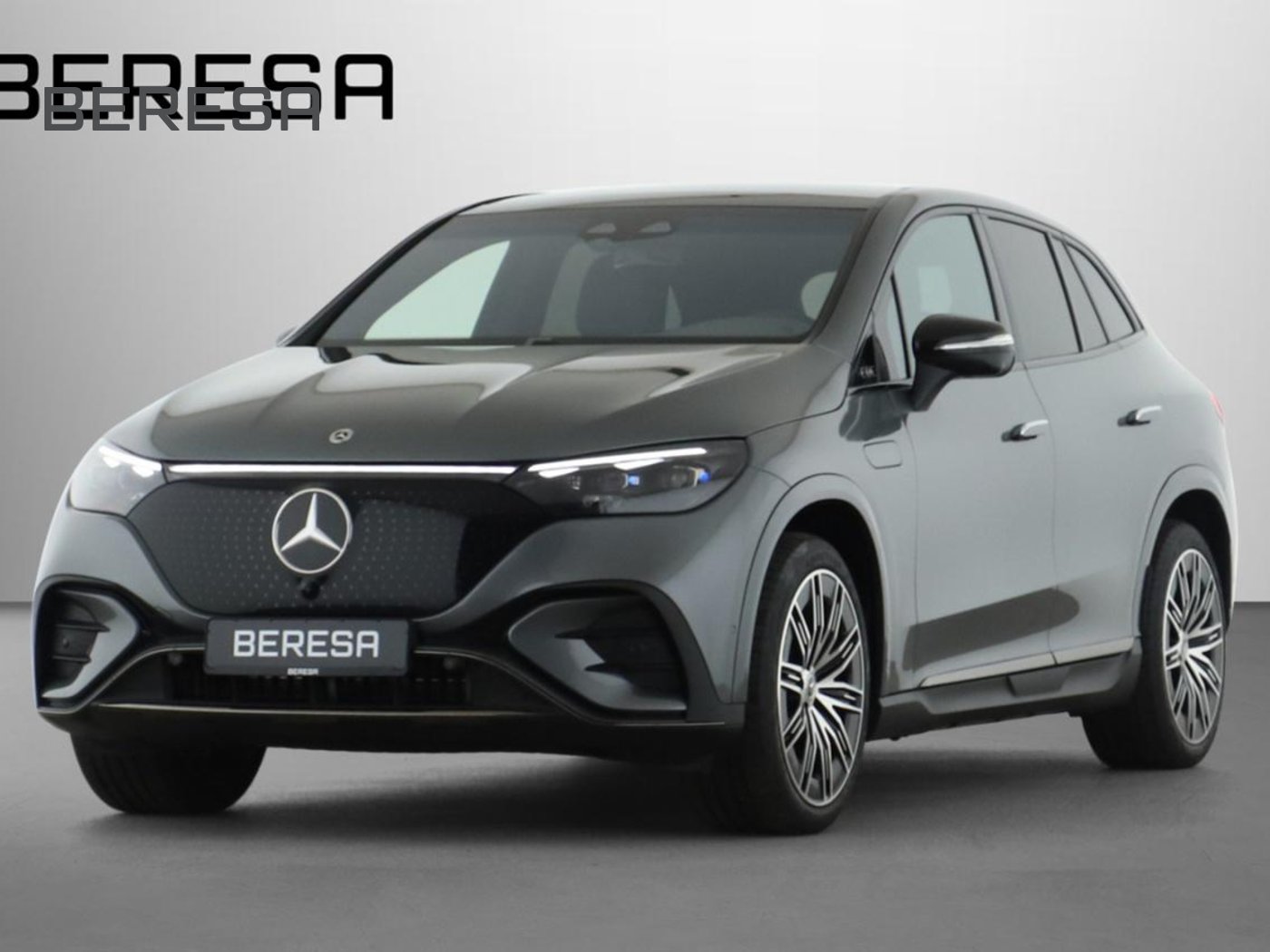 EQE 500 4M SUV AMG Premium Hyperscreen Pano 21