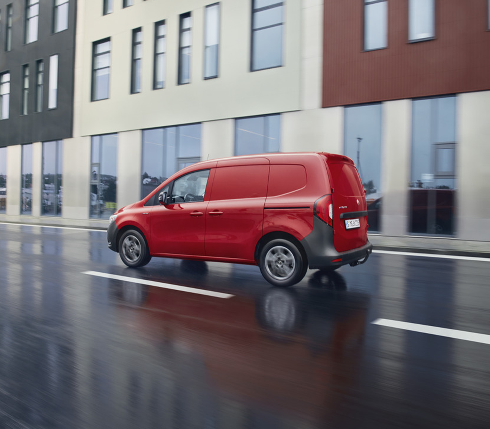 Mercedes-Benz Citan Kastenwagen seitliche Ansicht während der Fahrt