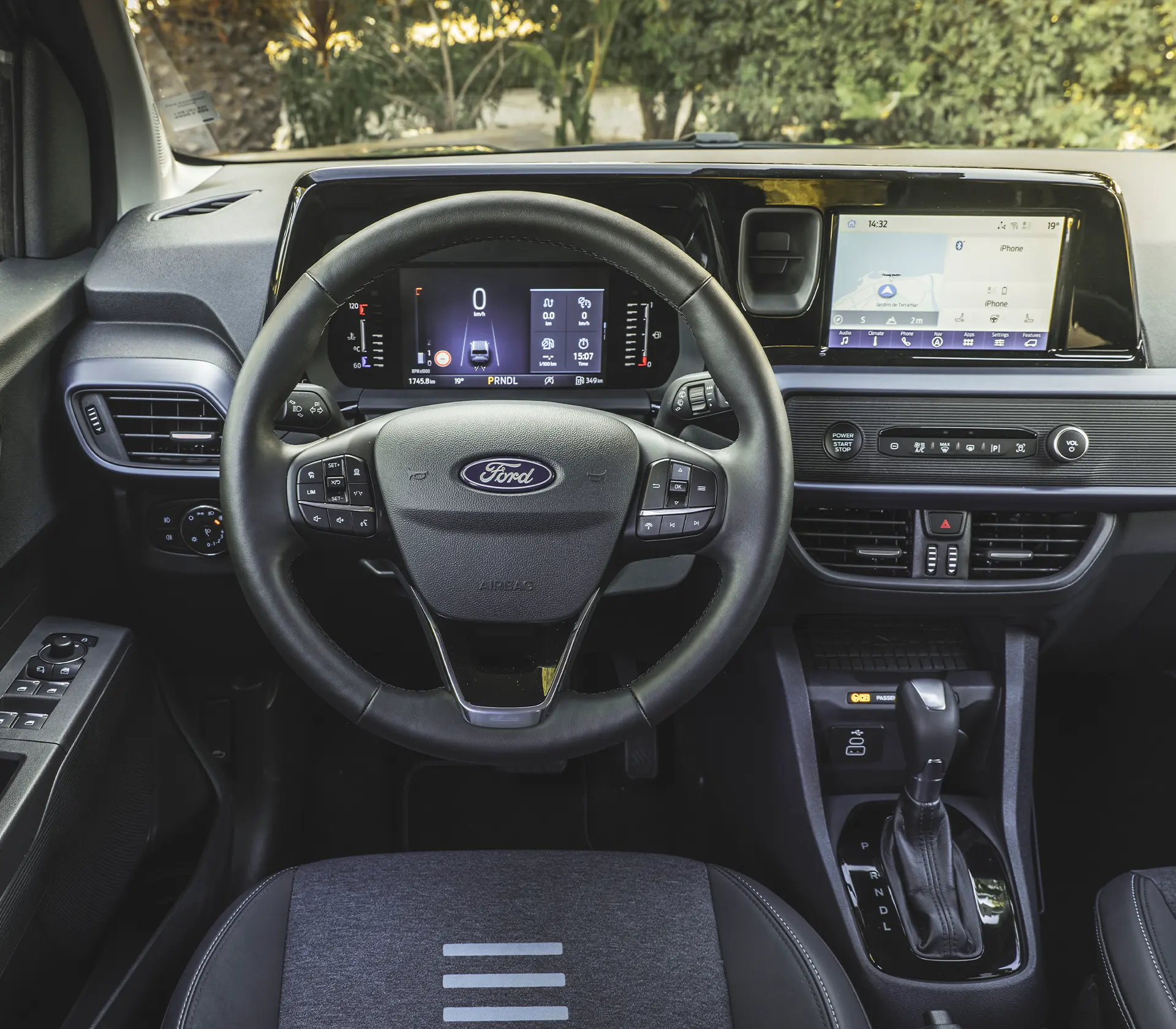 das Interieur des Tourneo Courier
