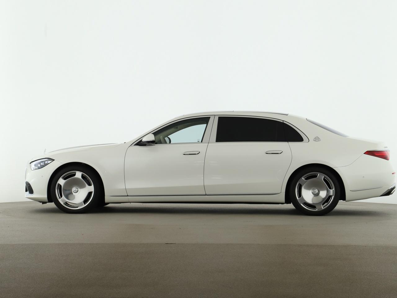 S 580 4M Maybach Fond-TV Chauffeur Massage Pano