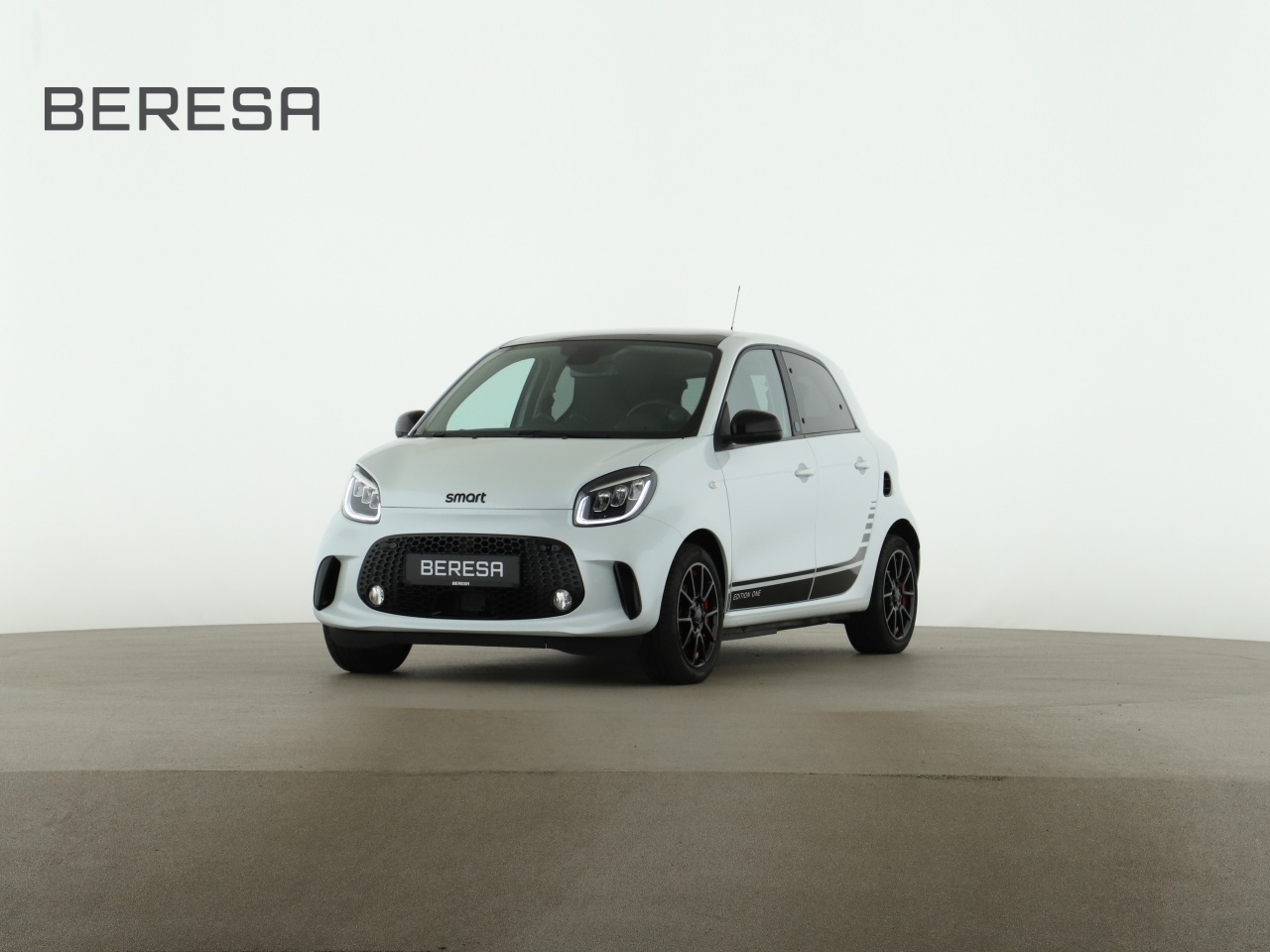 forfour EQ edition one BRABUS pulse Pano LED