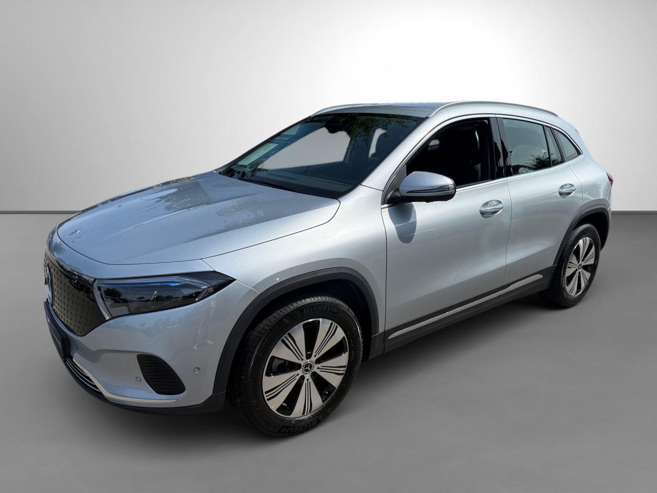 EQA 300 4M Progressive CarPlay Winter 360 Grad