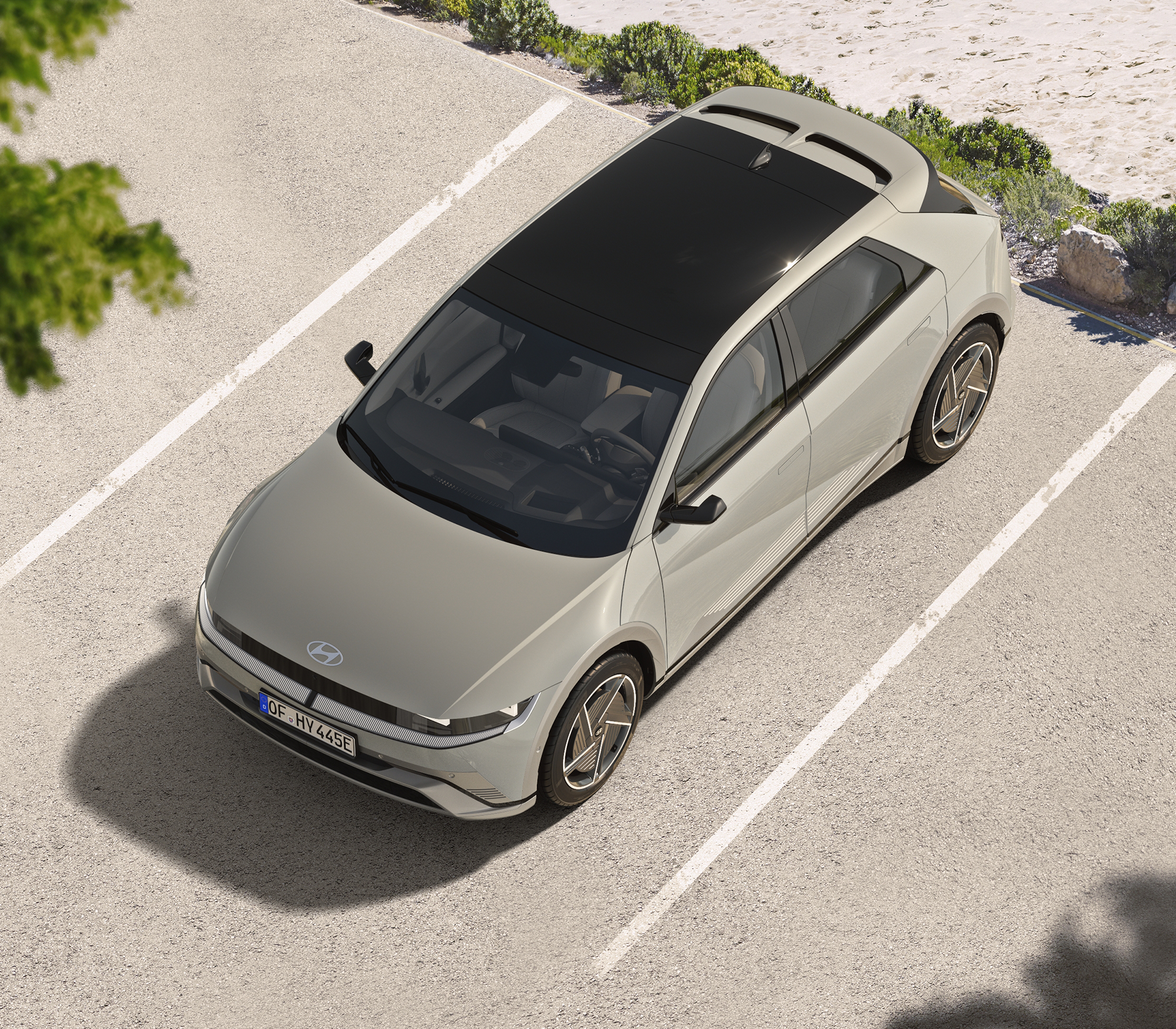 HYundai IONIQ 5 MY25 Ansicht von oben mit schwarz gehighlightetem Dach