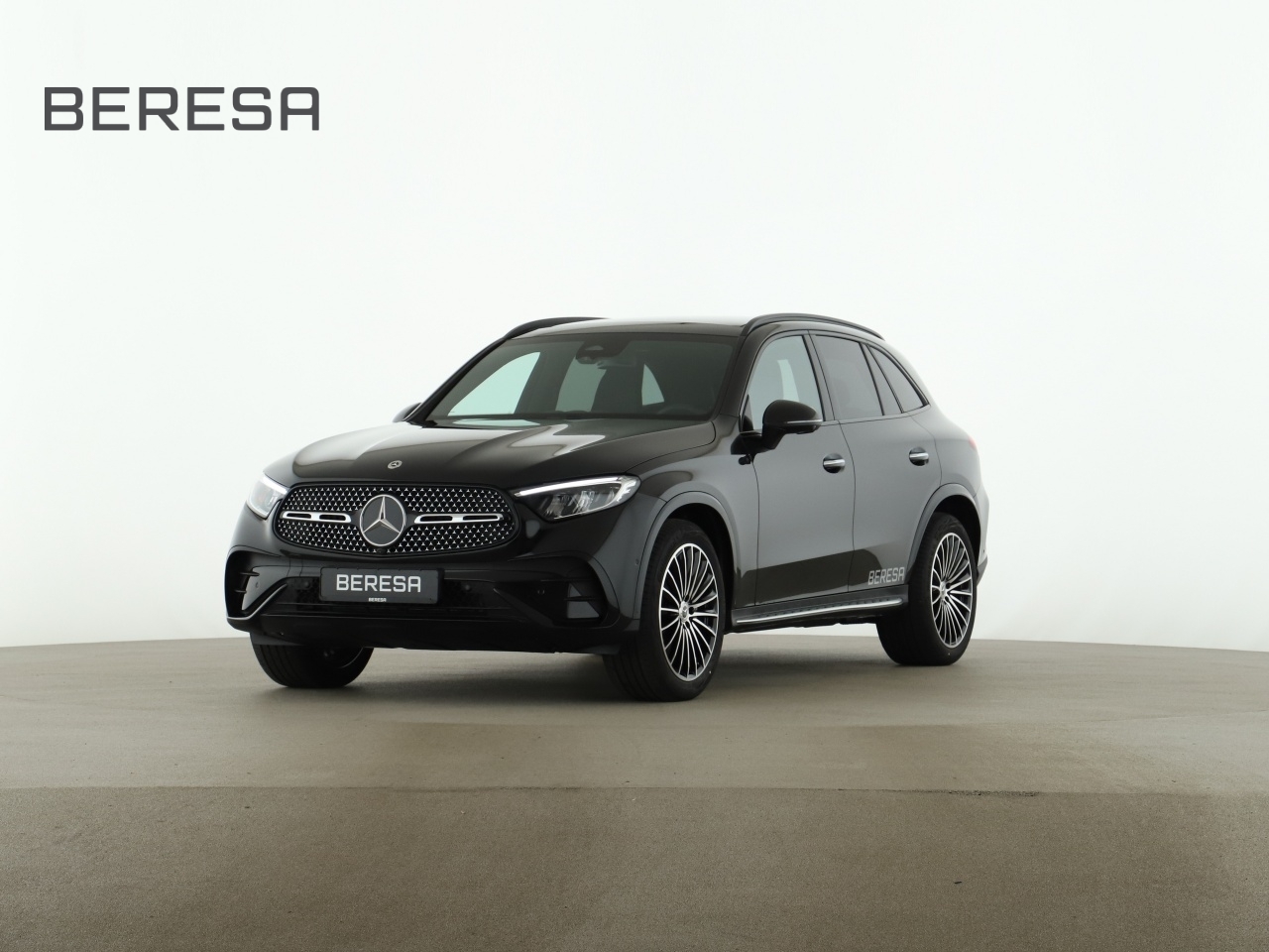 GLC 200 4M AMG Night MBUX Pano AHK Distronic 360