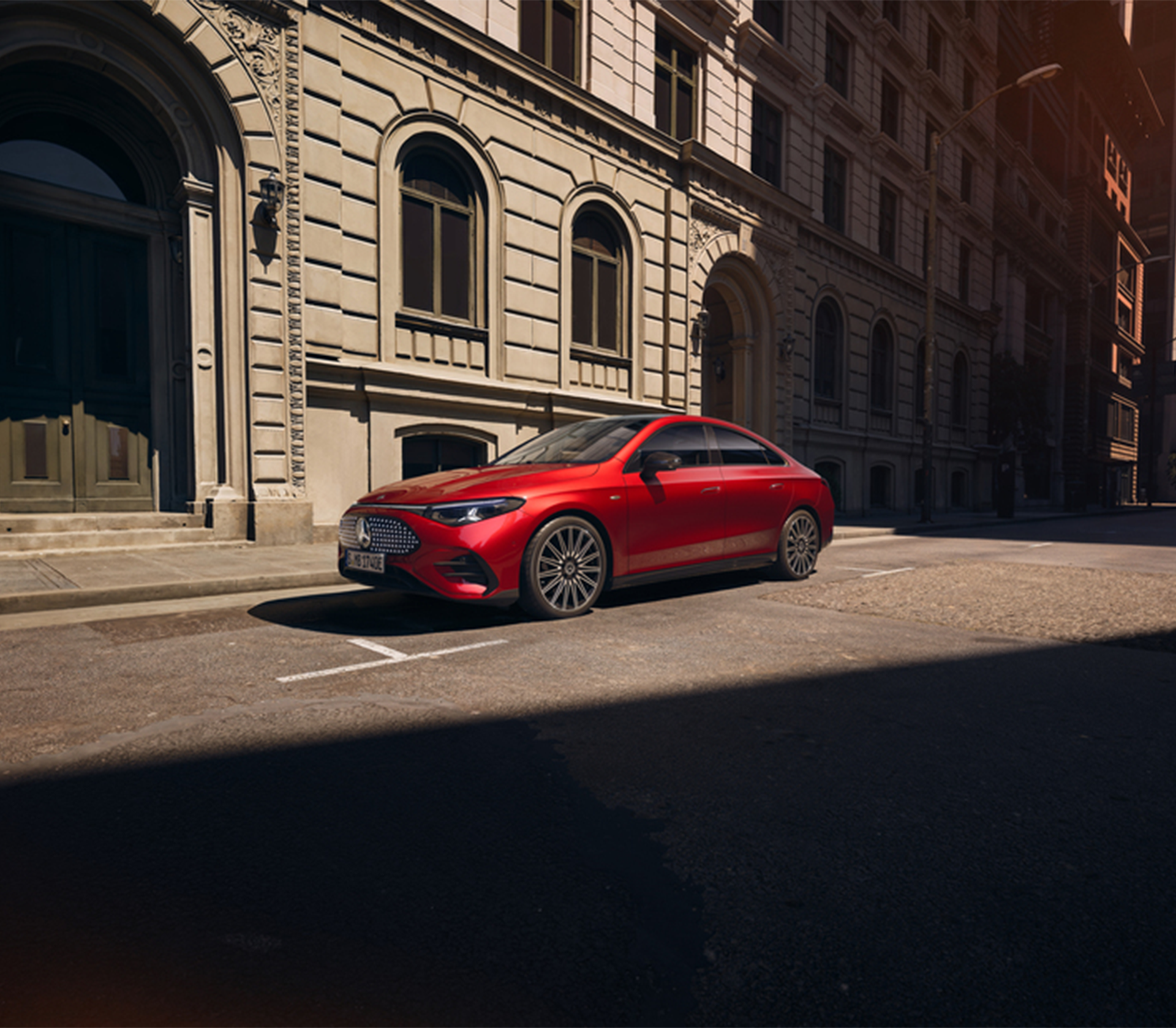 CLA elektrisch Seitenansicht