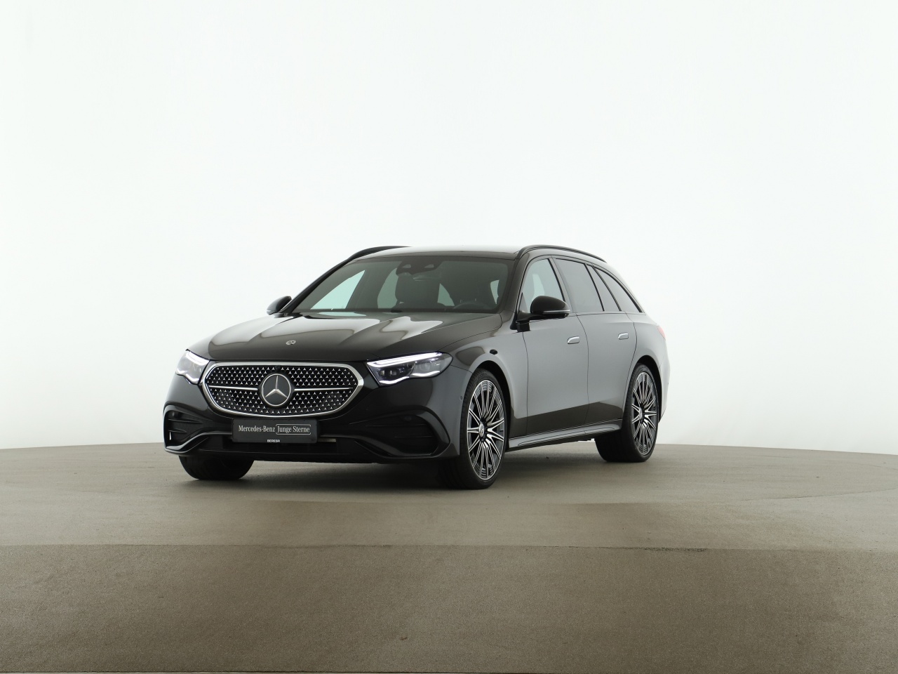 E 220 d T AMG Digital Light Night Burmester MBUX
