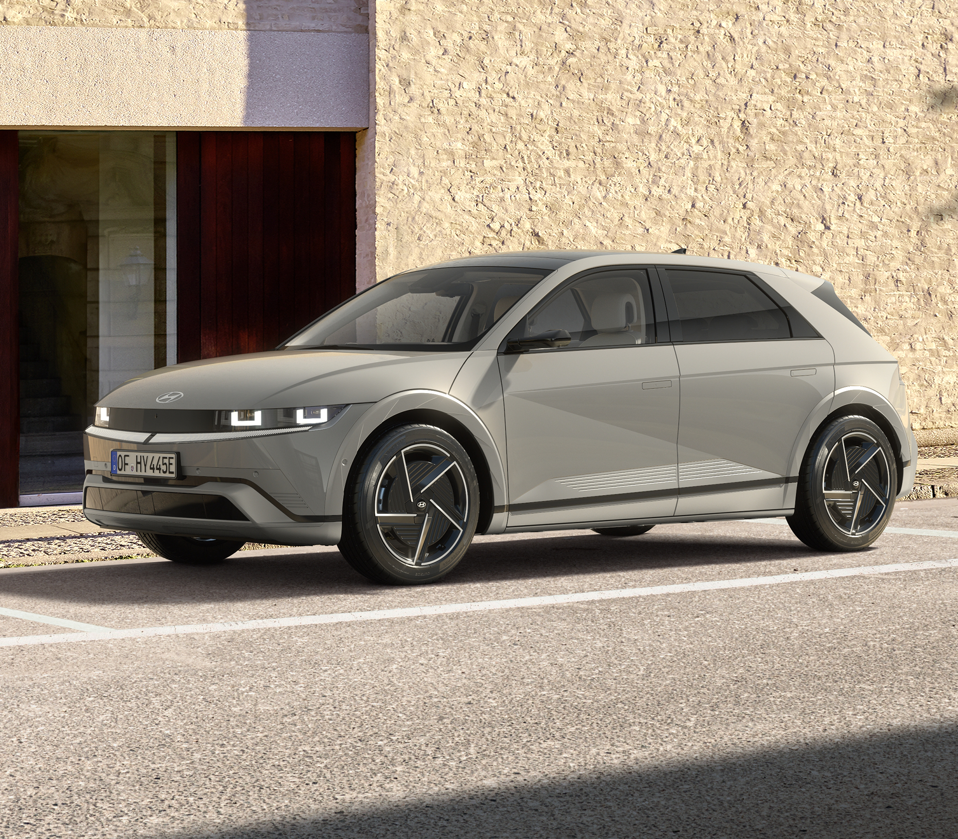 HYundai IONIQ 5 MY25 seitliche Ansicht mit den Scheinwerfen in Pixeloptik