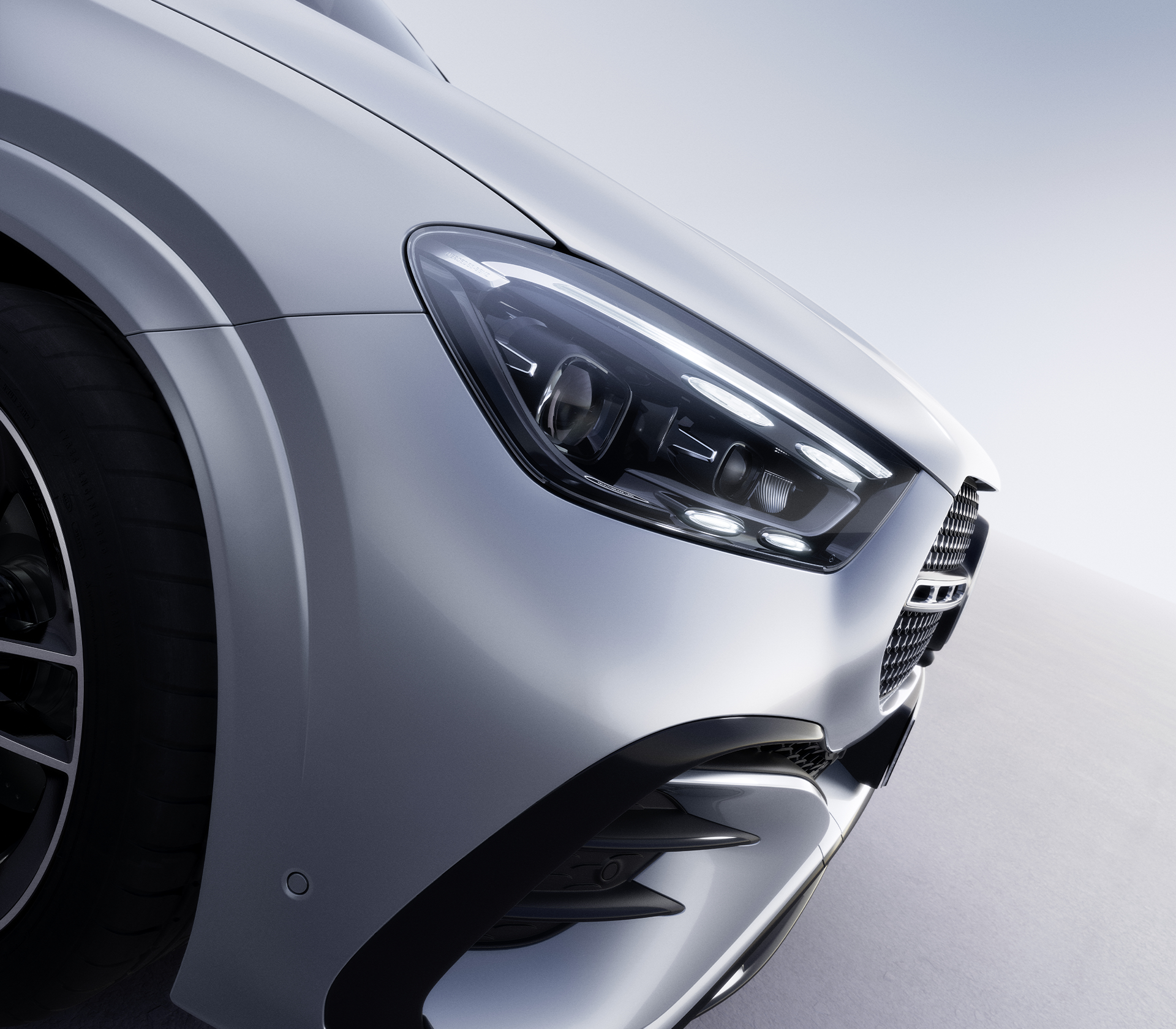 Mercedes-Benz GLE SUV DIGITAL LIGHT