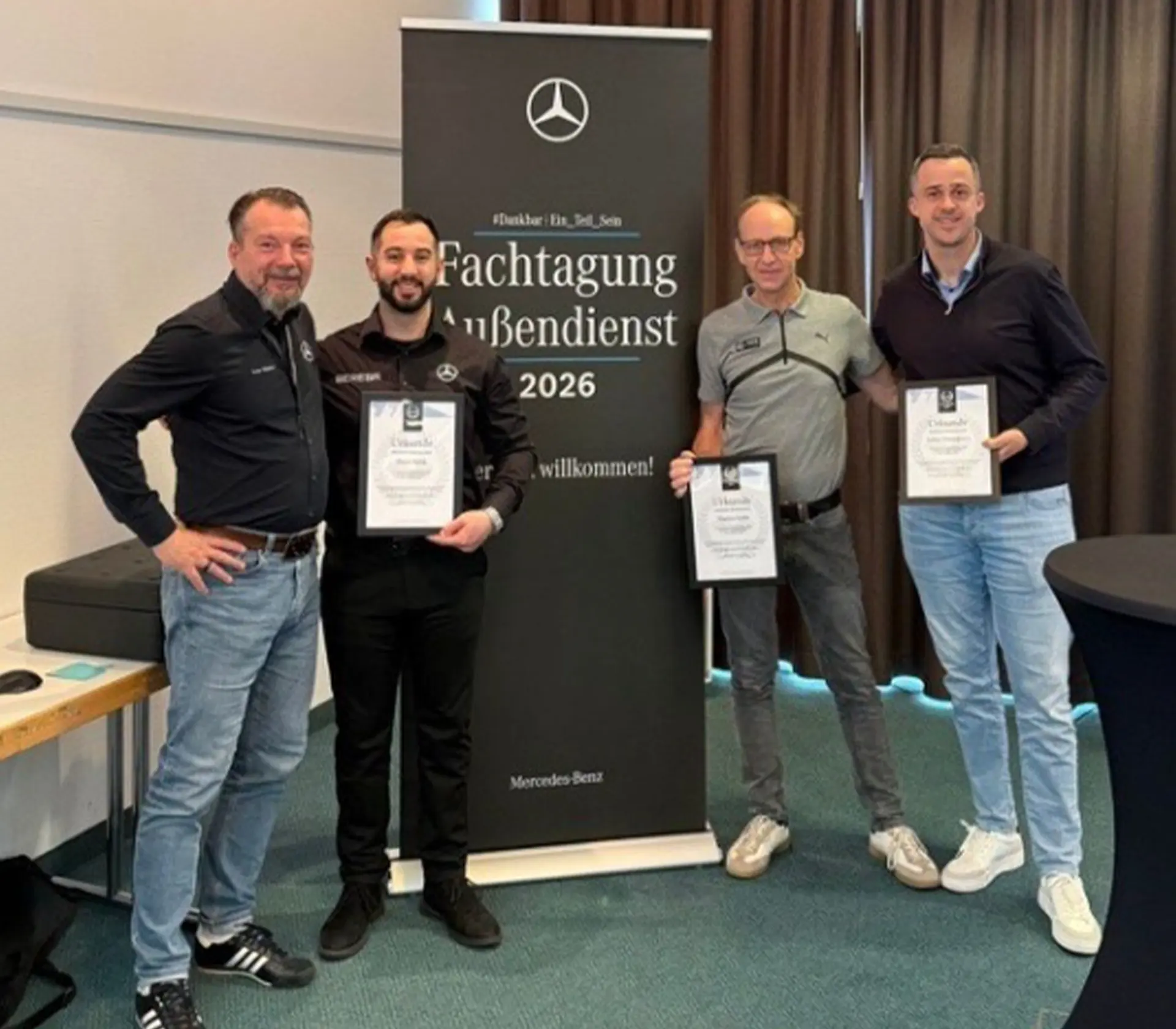 Gruppenbild der Gewinner der Thekenrallye