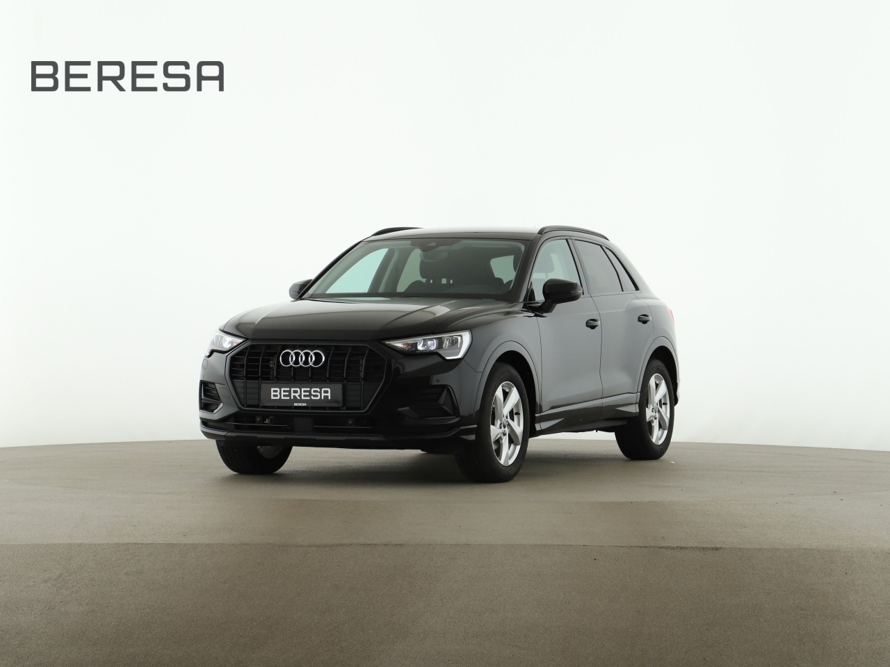 Q3 35 TFSI advanced Navi AHK SHZ EPH Sportsitze